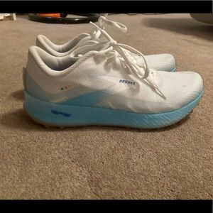 Brooks Catamount Trail shoe